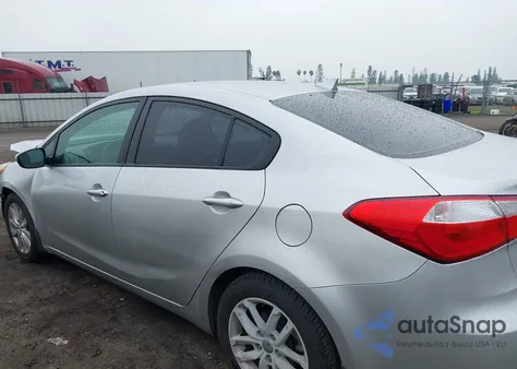 2014 Kia Forte Lx z USA, uszkodzony, nr VIN KNAFX4A65E5163721